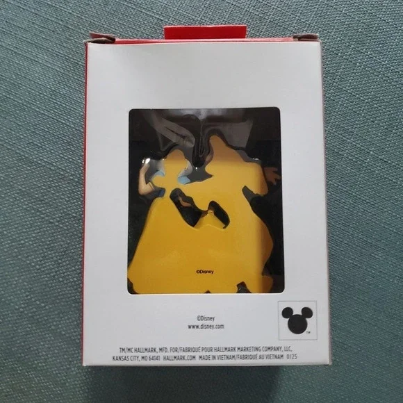 2025 Hallmark Ornament - Disney - SNOW WHITE Seven Dwarfs Red Box Dopey - Picture 2 of 6